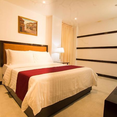Diamond Hotel And Resto Catarman  Kültér fotó