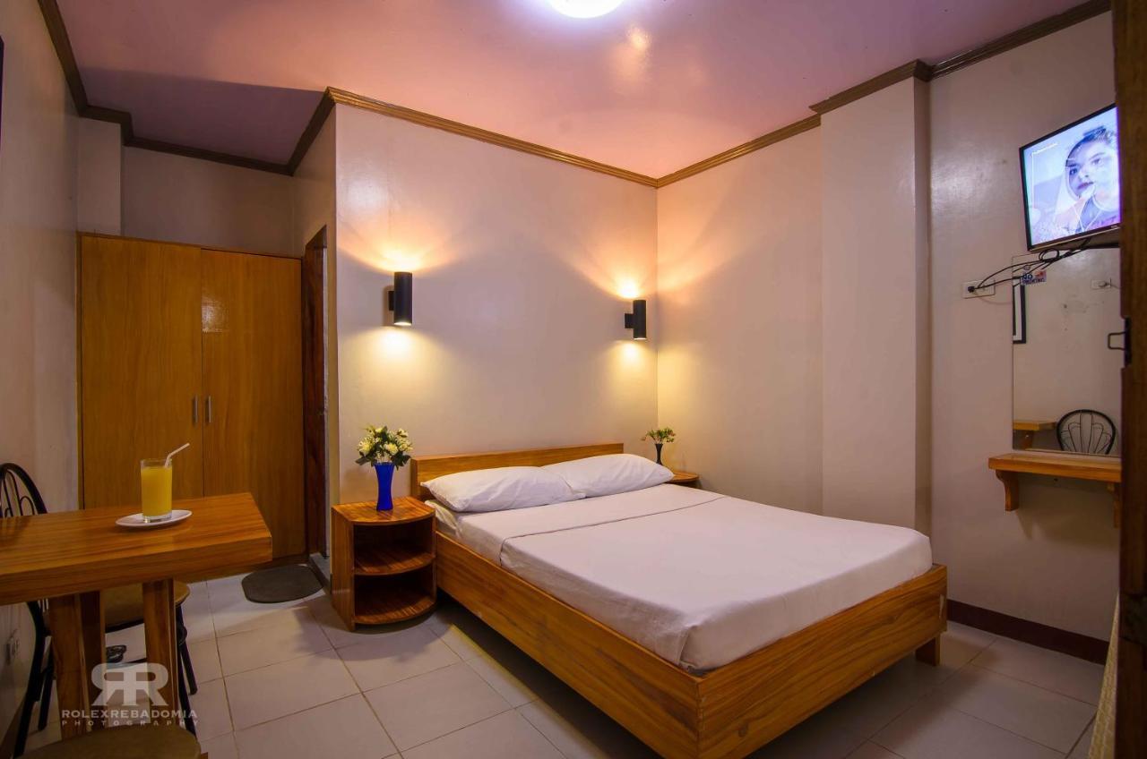 Diamond Hotel And Resto Catarman  Kültér fotó
