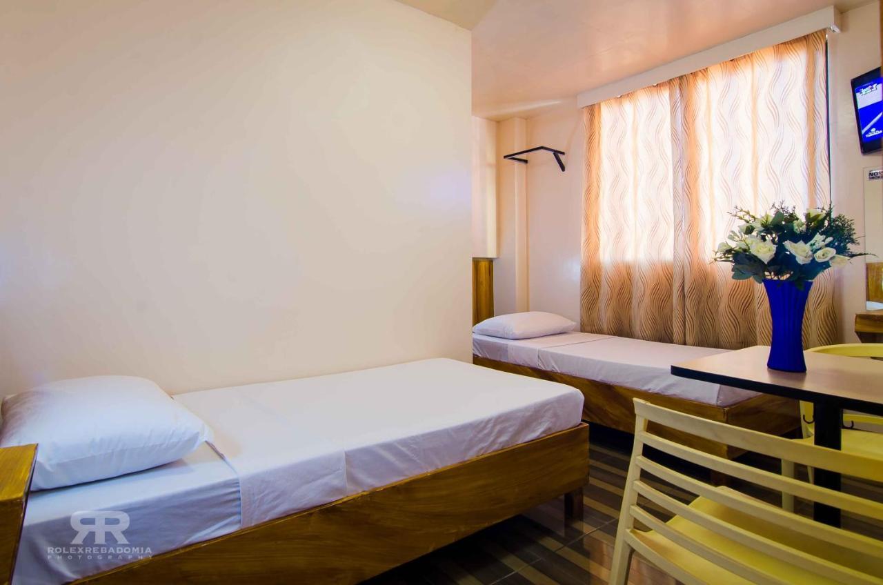 Diamond Hotel And Resto Catarman  Kültér fotó