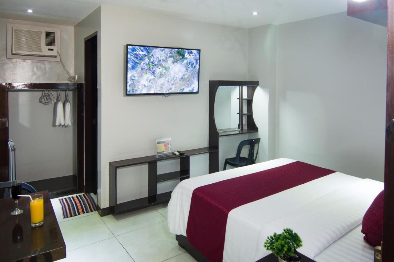 Diamond Hotel And Resto Catarman  Kültér fotó